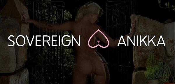 Anikka Albrite and Sovereign Syre Try Anal